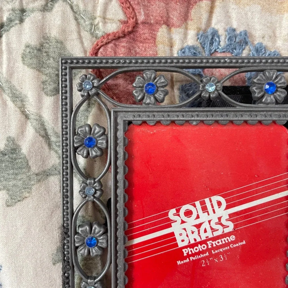 Vtg Ornate‎ Silver Tone Mini portrait Frame Floral blue 2.5x3.5 granny cottage